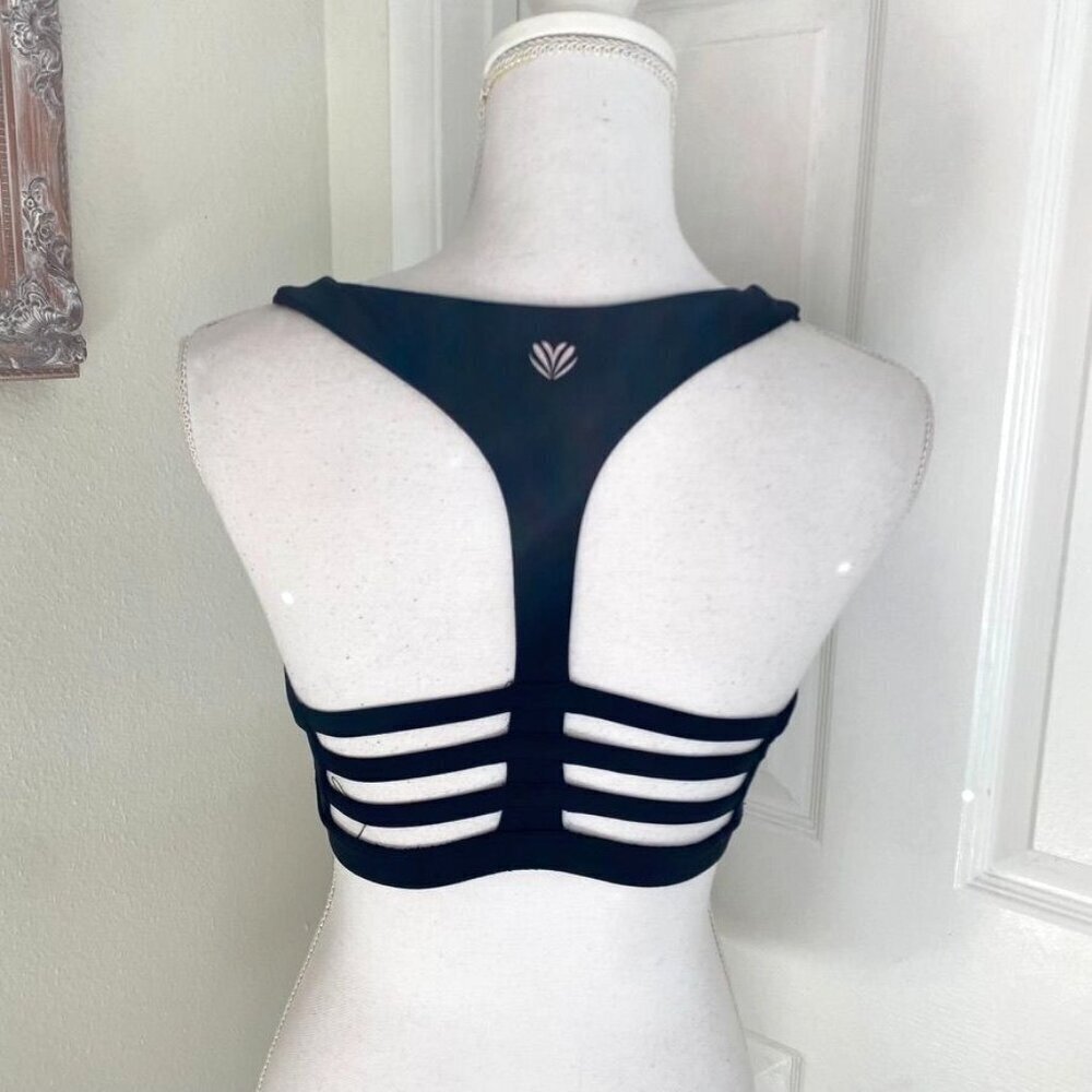 Forever 21 Sports Bra T-Back Ladder Back Padded Cups Size Medium Black